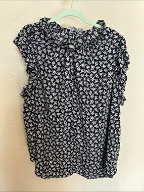 MICHAEL Michael Kors Black & White Floral Ruffle Blouse